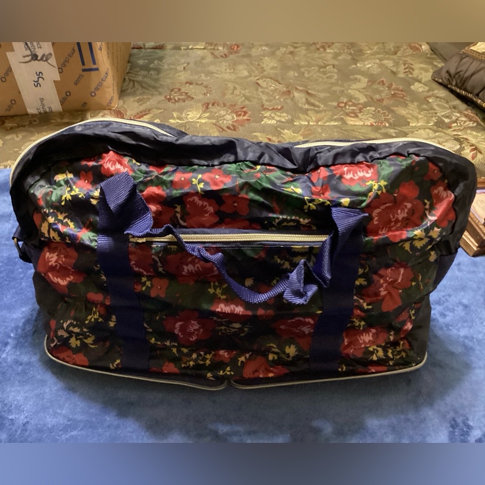 Stow-n-Go Expandable Travel Bag